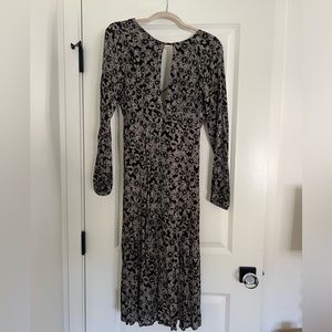 Print black and cream dress